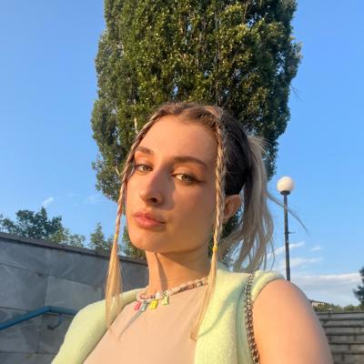 Профилна снимка