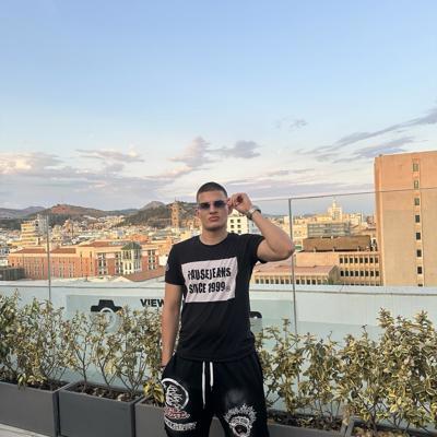 Профилна снимка