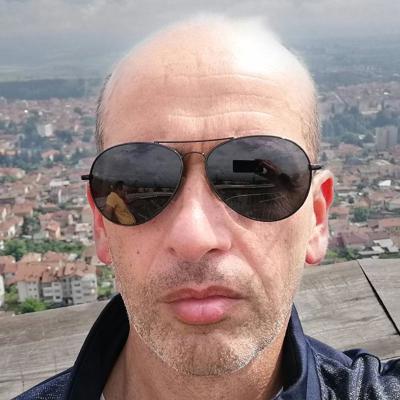 Профилна снимка