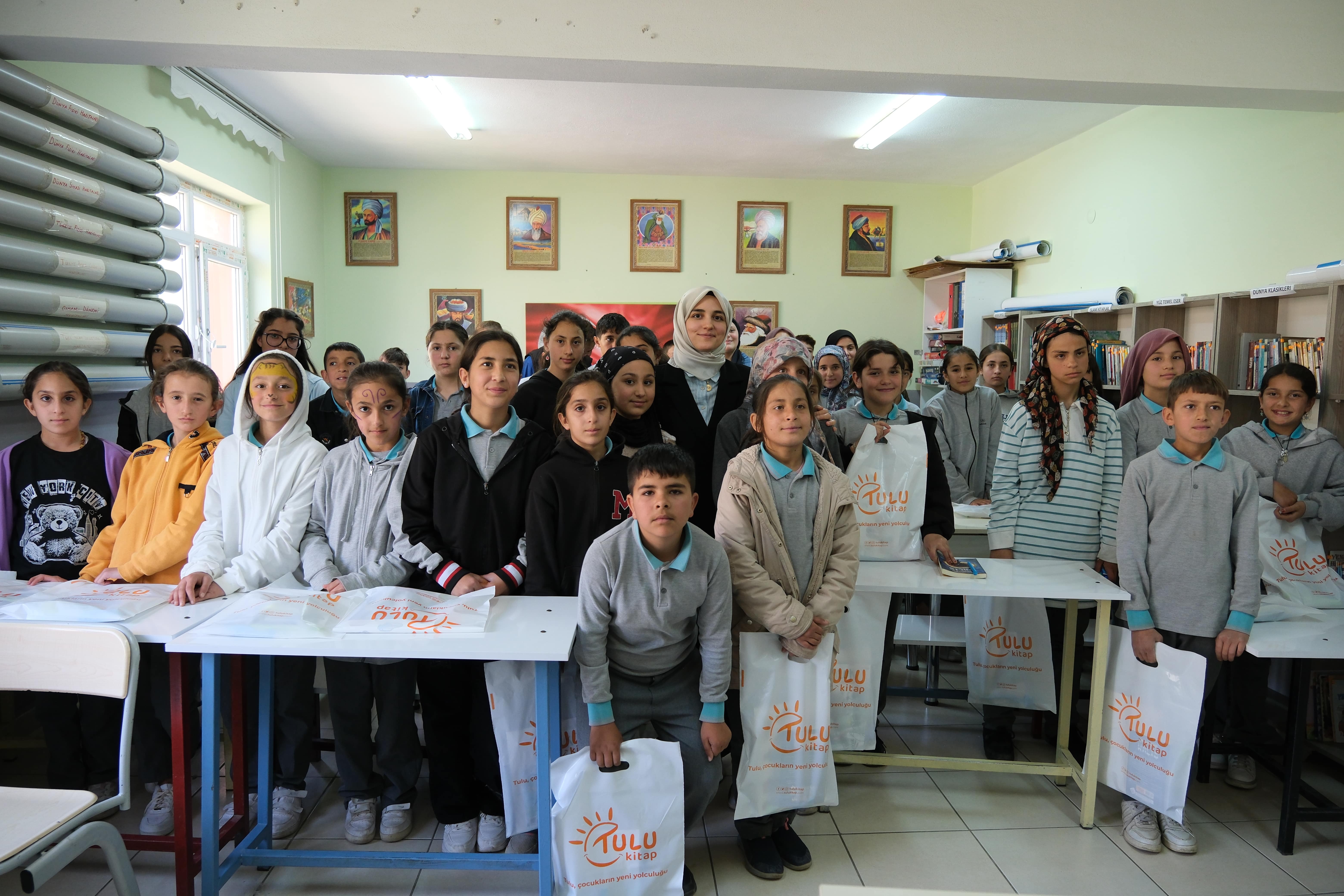 Tulu Kitap ile Okur - Yazar Buluşmaları