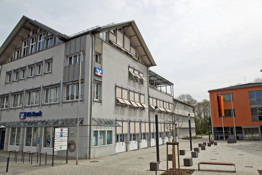 VR-ImmoService, Rathausplatz in Taufkirchen (Vils)