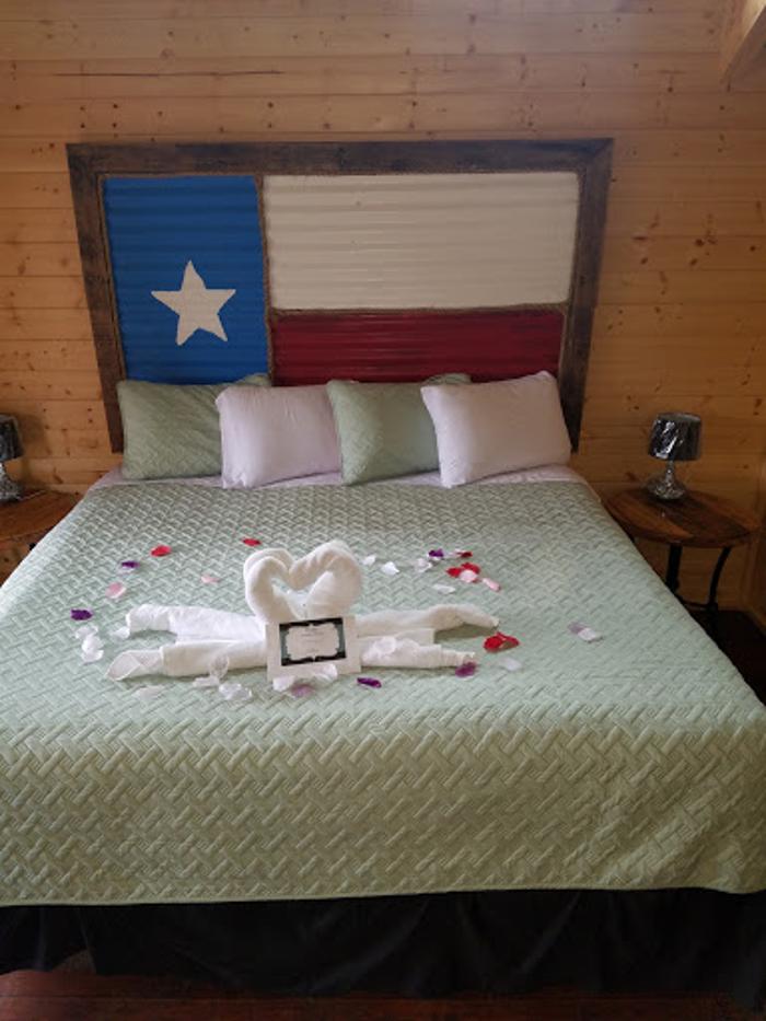 Al's Hideaway Cabin and RV Rentals, LLC - Pipe Creek, TX
