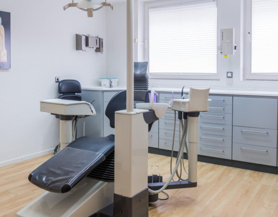 Dr. Boris Hauger Zahnarzt, Sedanstraße in Karlsruhe