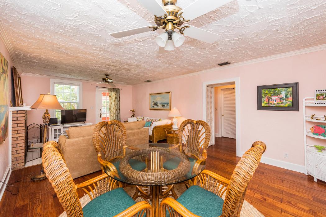 Tropical Florida rentals, LLC Image