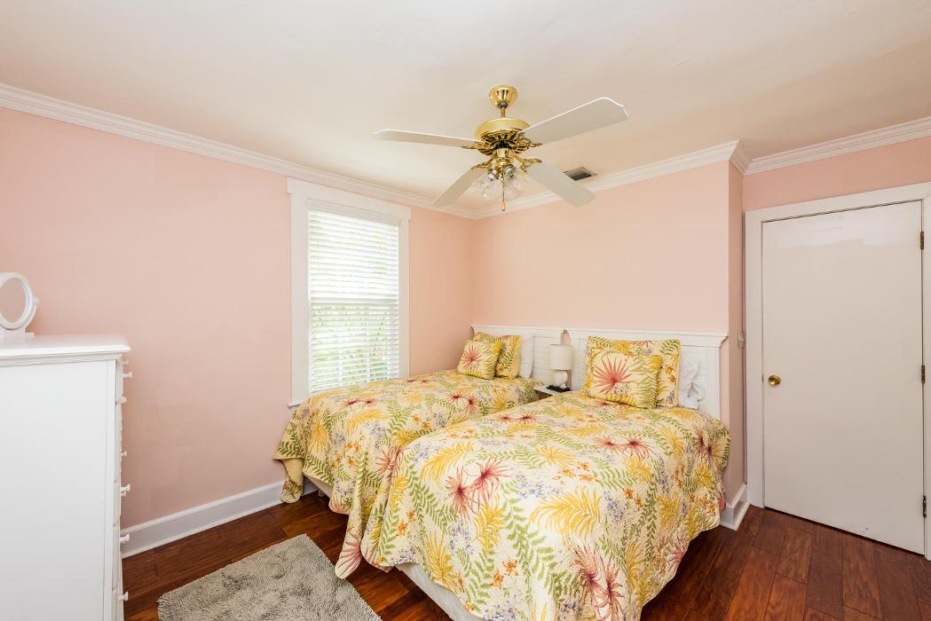 Tropical Florida rentals, LLC Image