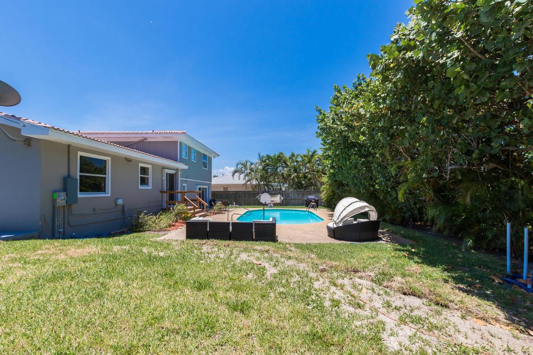 Tropical Florida rentals, LLC Image