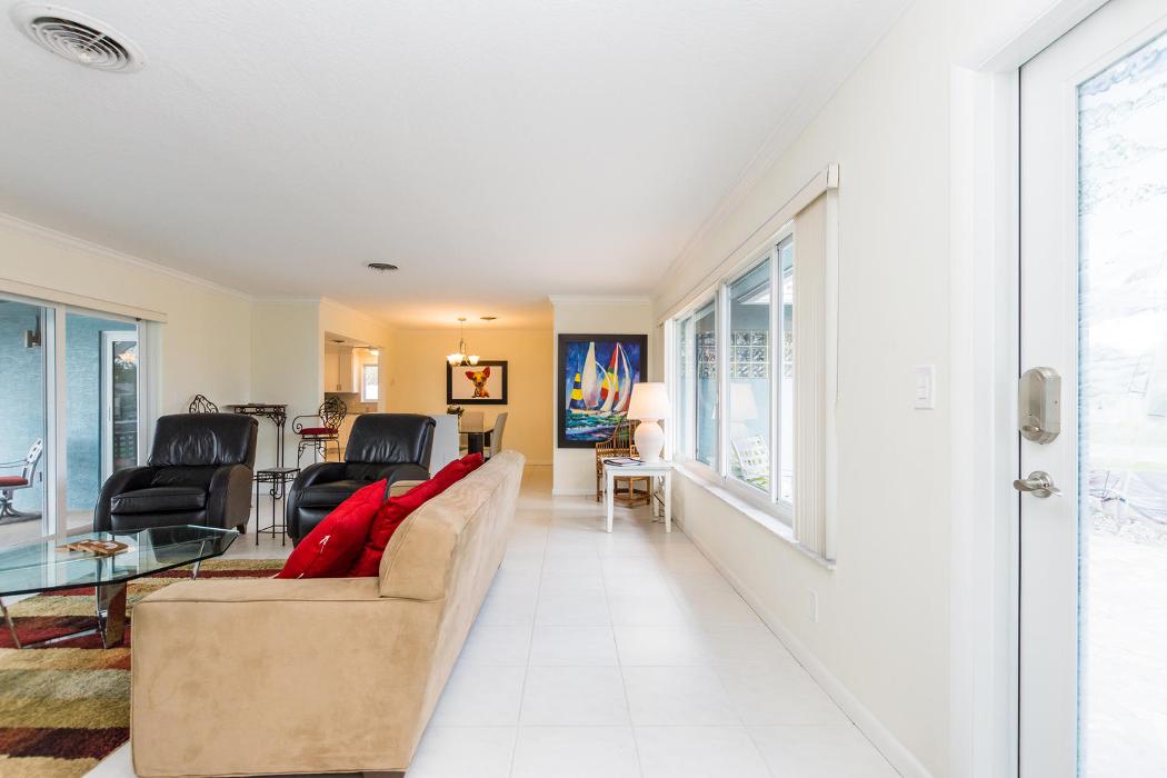 Tropical Florida rentals, LLC Image