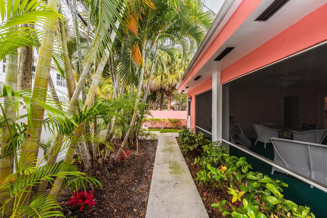 Tropical Florida rentals, LLC Image