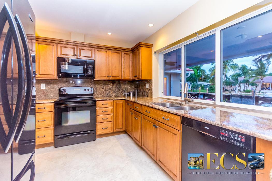 Tropical Florida rentals, LLC Image