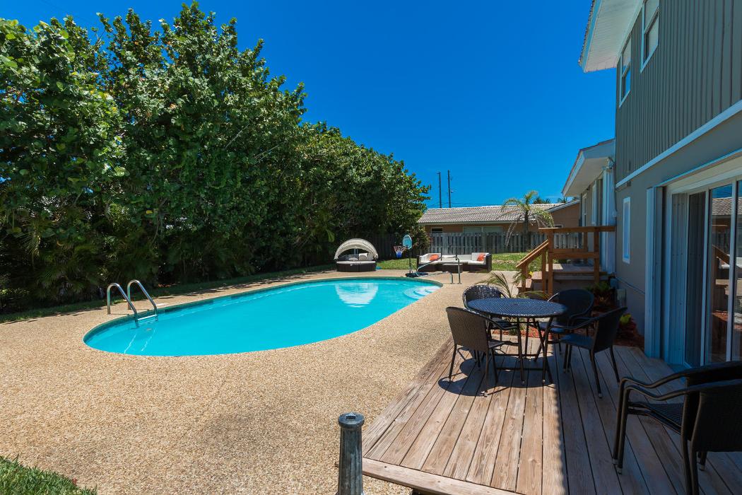 Tropical Florida rentals, LLC Image