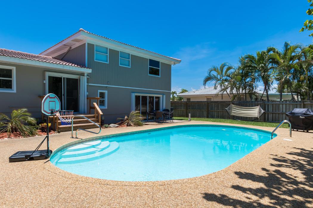 Tropical Florida rentals, LLC Image