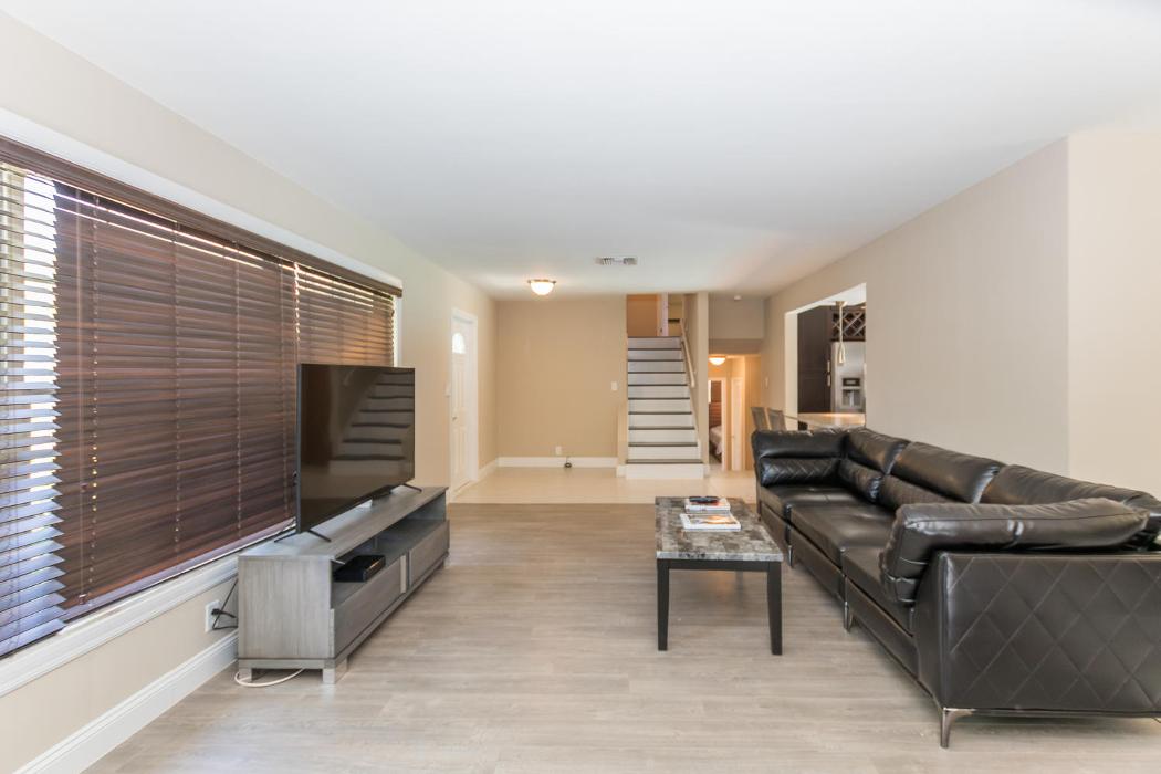 Tropical Florida rentals, LLC Image