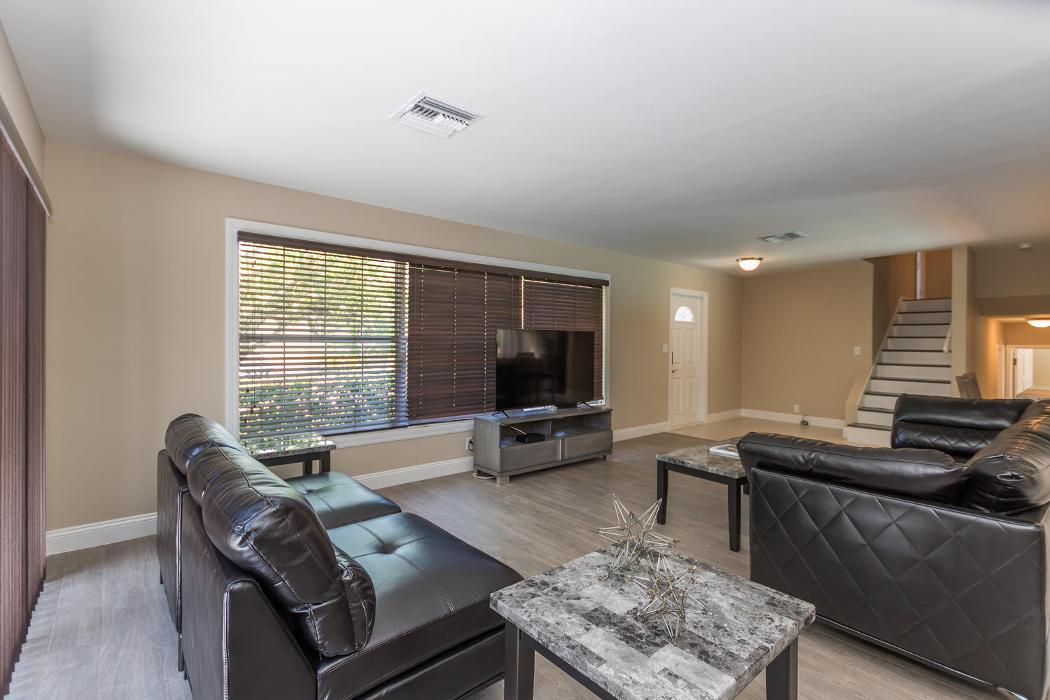 Tropical Florida rentals, LLC Image