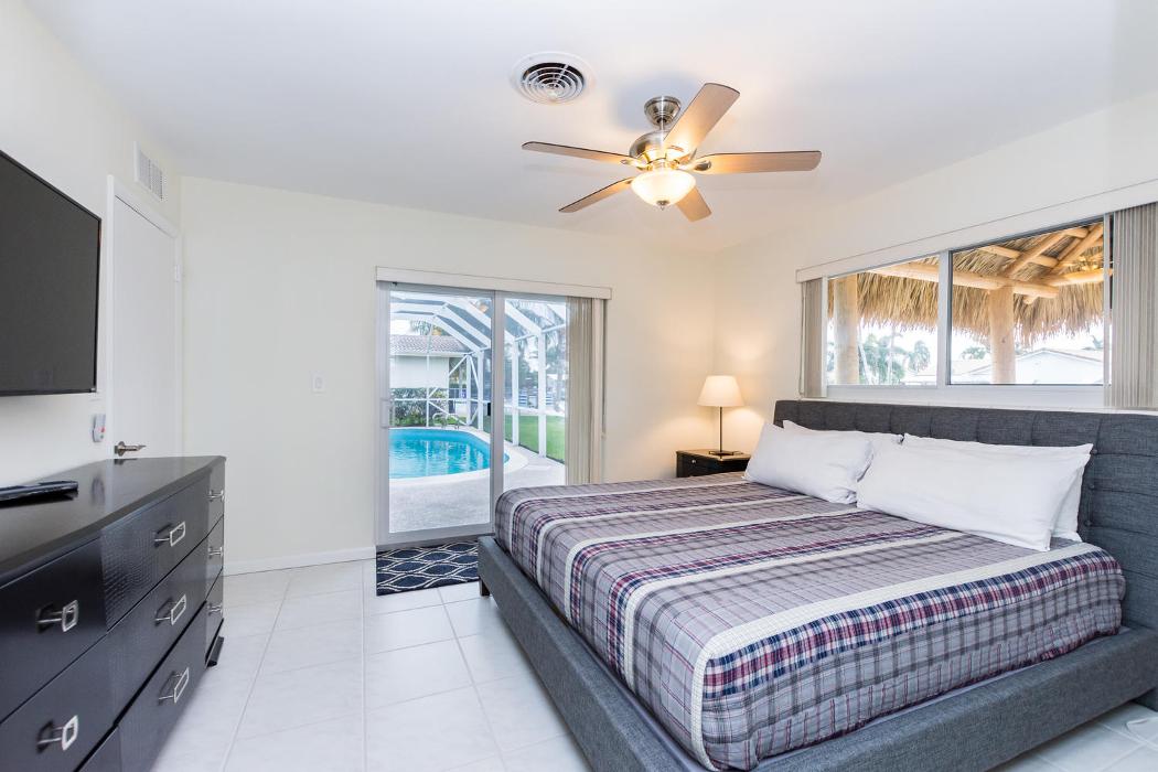 Tropical Florida rentals, LLC Image