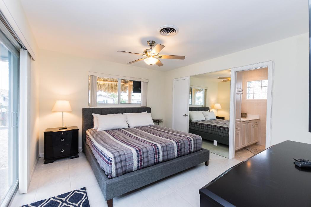 Tropical Florida rentals, LLC Image