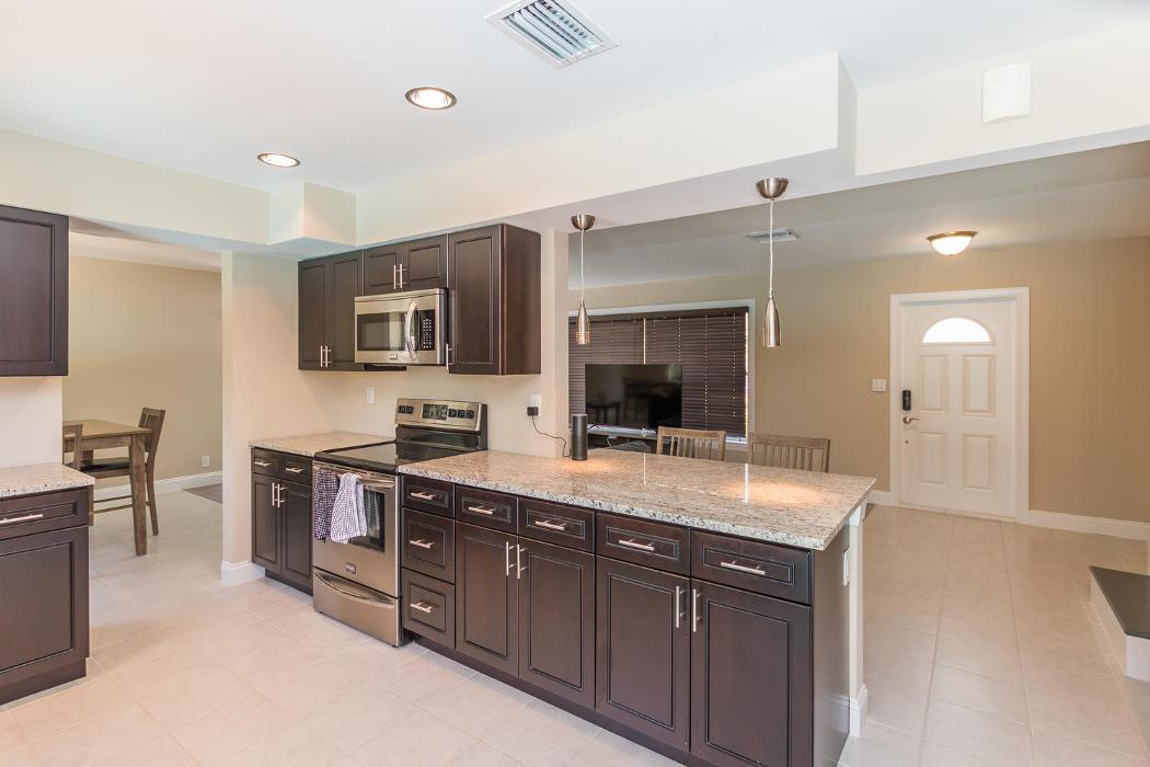 Tropical Florida rentals, LLC Image