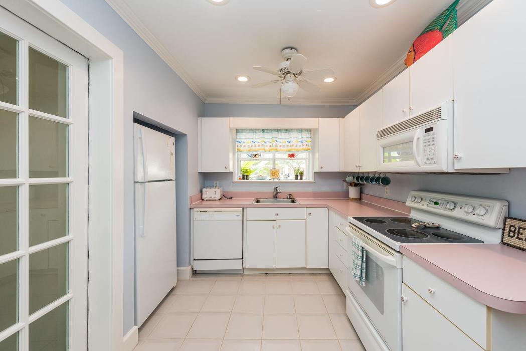 Tropical Florida rentals, LLC Image