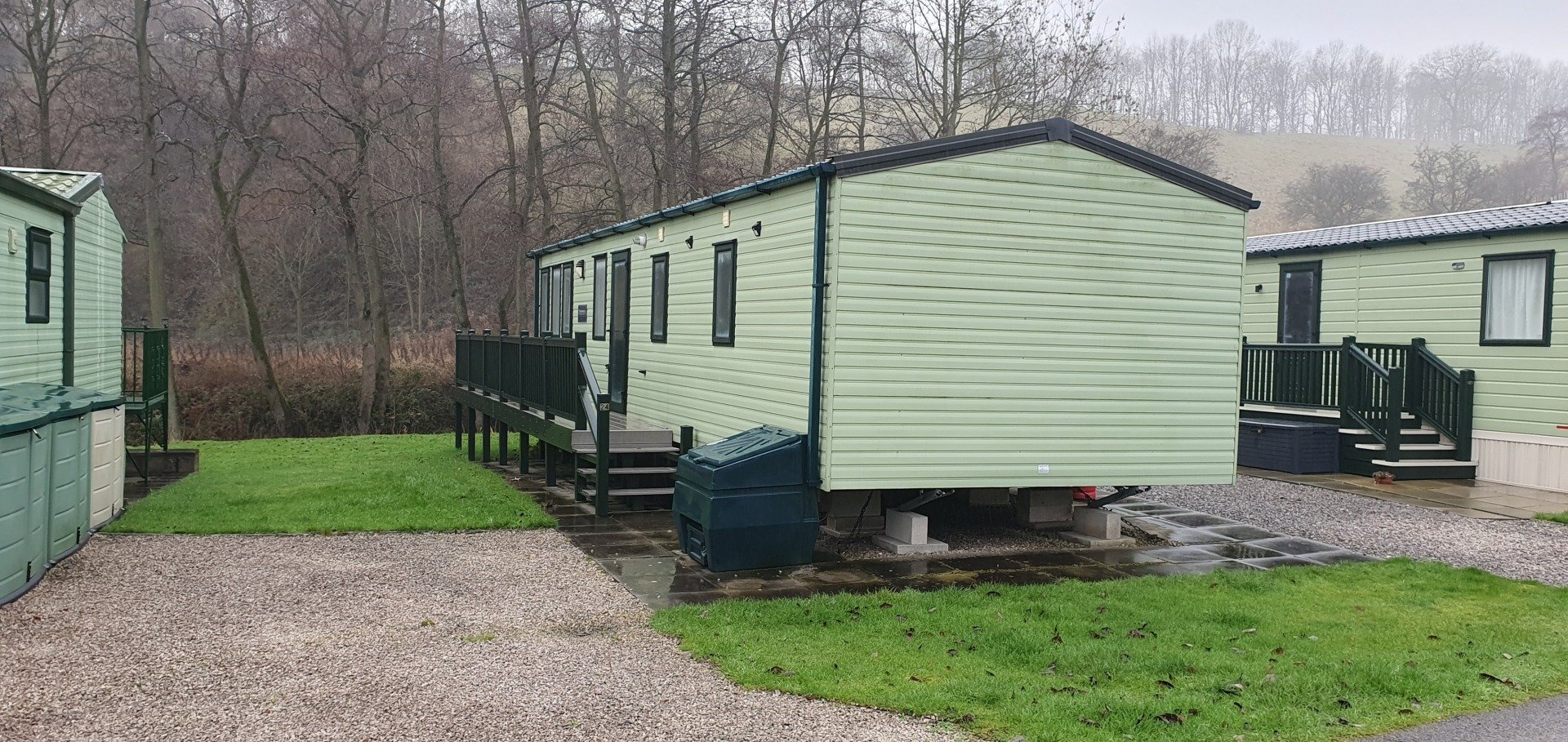 Laneside Caravan Park Hope Valley 01433 620215