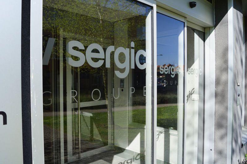 Foto 2 di Sergic Siege Social