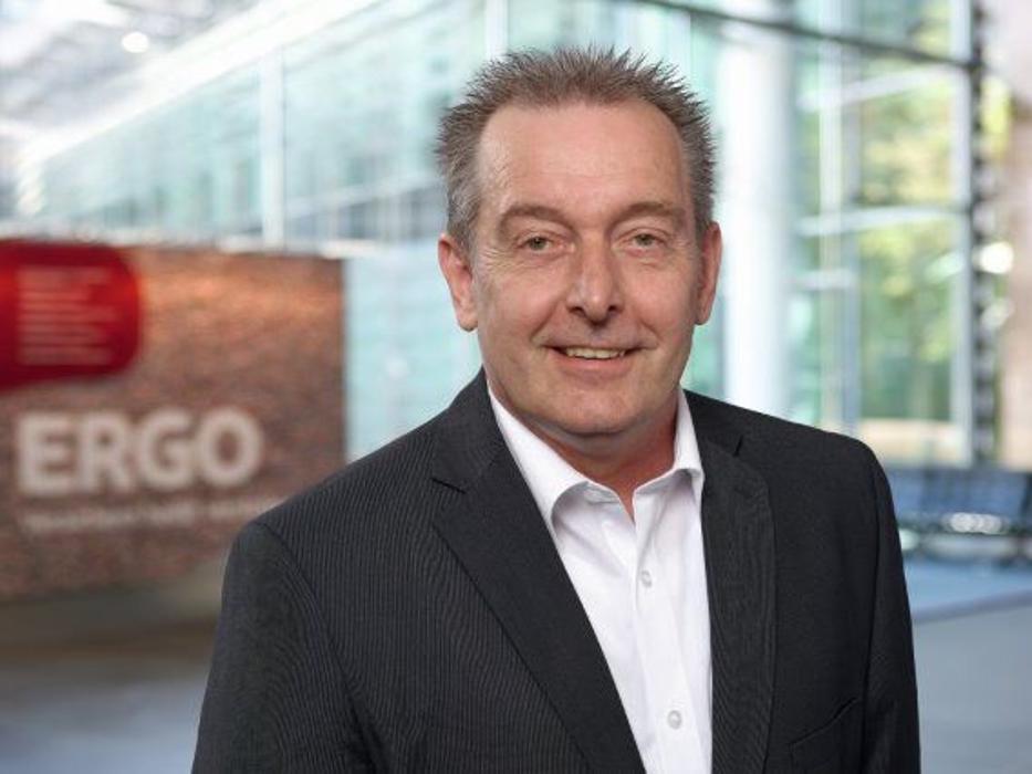 ERGO Versicherung Martin Bay, Nürtinger Straße in Großbettlingen