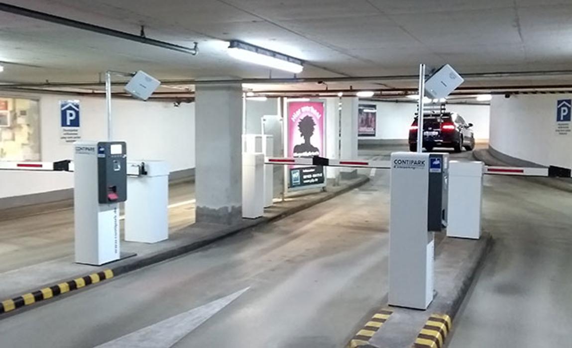 CONTIPARK Tiefgarage Semperoper, Devrientstraße in Dresden