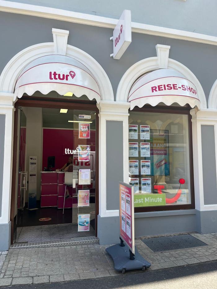 ltur Reisebüro Würzburg, Marktplatz in Würzburg