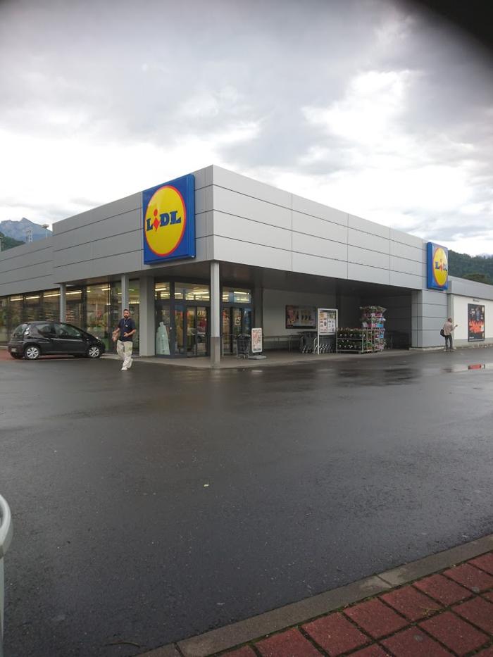 Lidl Suisse, Zone Artisanale Entre Deux Fossaux in Collombey-Muraz