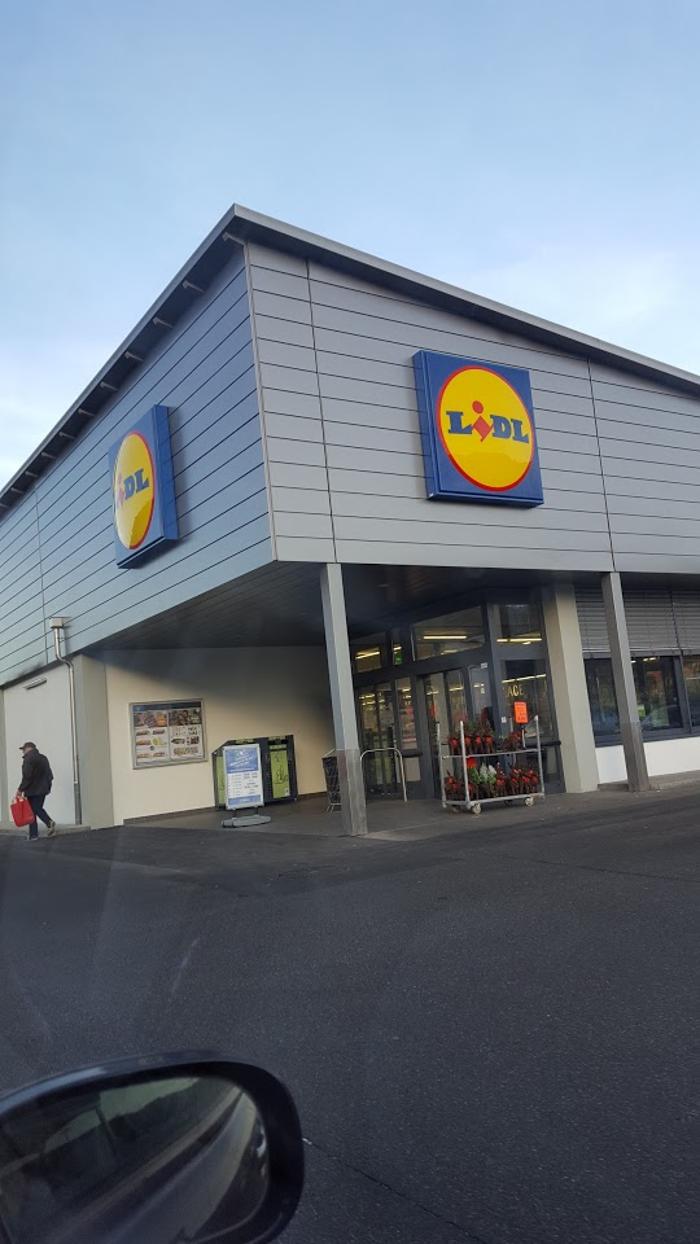 Lidl Schweiz, Hauptstrasse in Lausen