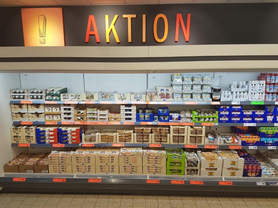 Lidl Schweiz, Schwimmbadstrasse in Wettingen