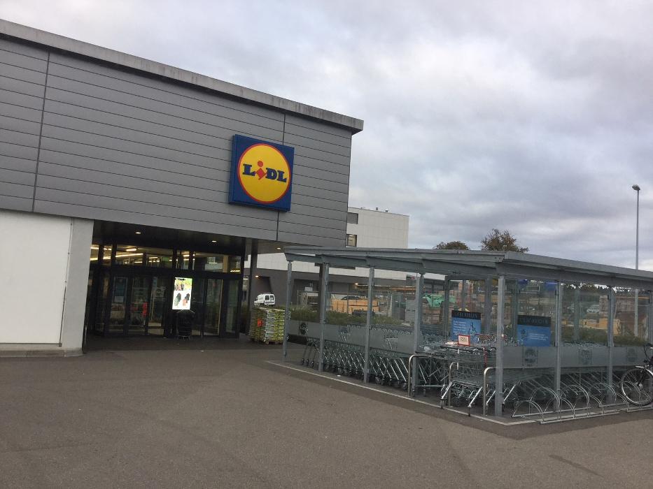 Lidl Schweiz, Schützenhausstrasse in Pfäffikon (ZH)