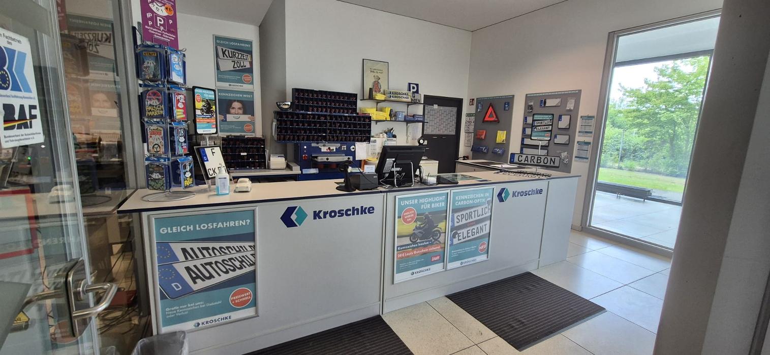 Kroschke Kfz Kennzeichen, Am Römerhof in Frankfurt am Main