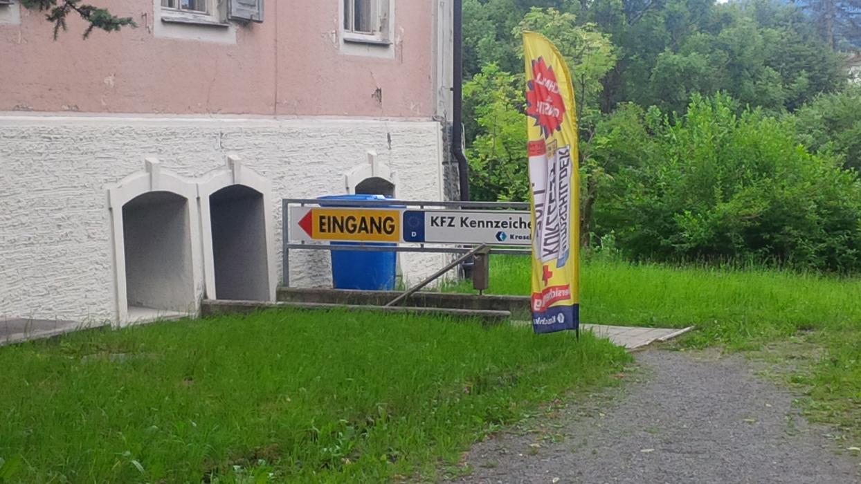 Kroschke Kfz Kennzeichen, Rosenheimer Straße in Miesbach