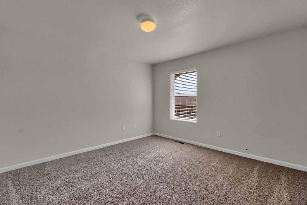 CLOSED - LGI Homes - Sienna Park - Longmont, CO