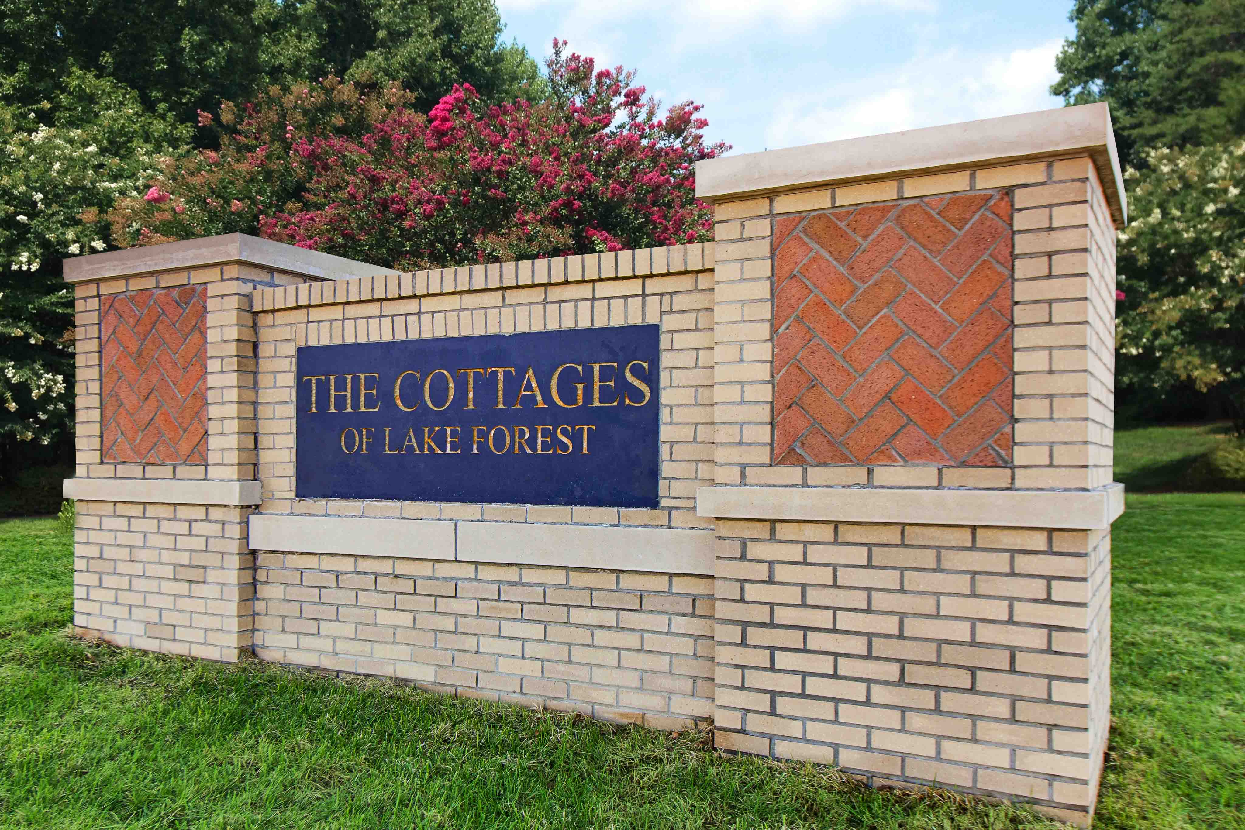 LGI Homes - The Cottages of Lake Forest Image