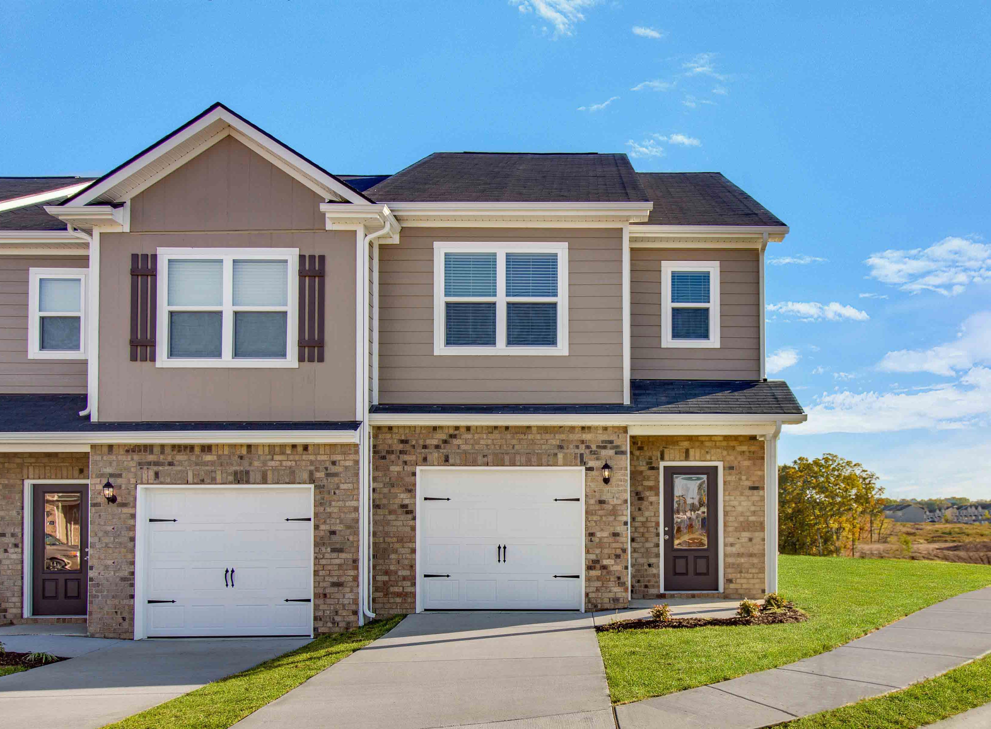 LGI Homes - The Cottages of Lake Forest Image