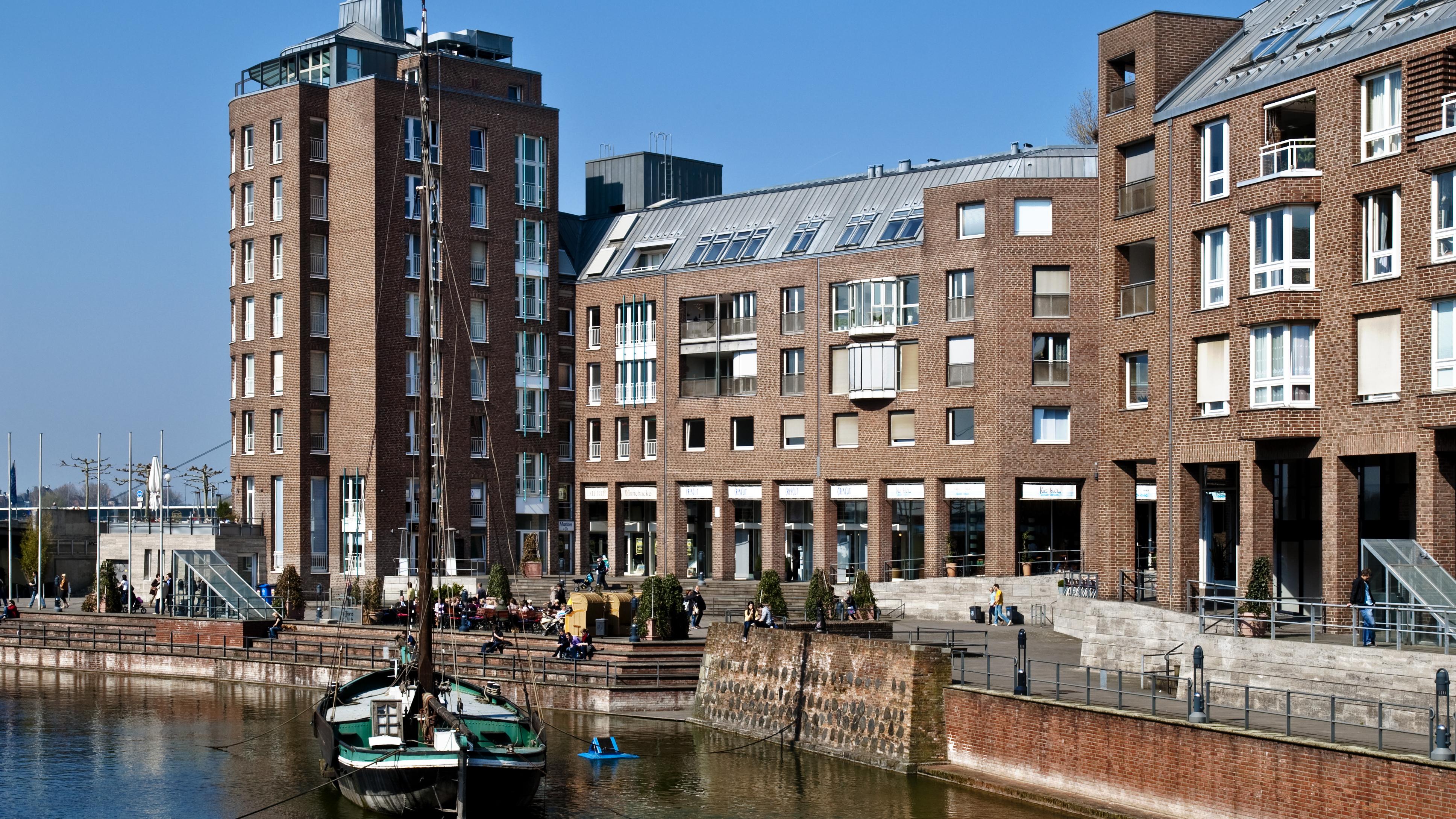 Scheidung Online - Rechtsanwalt Roland Sperling, Rathausufer in Düsseldorf