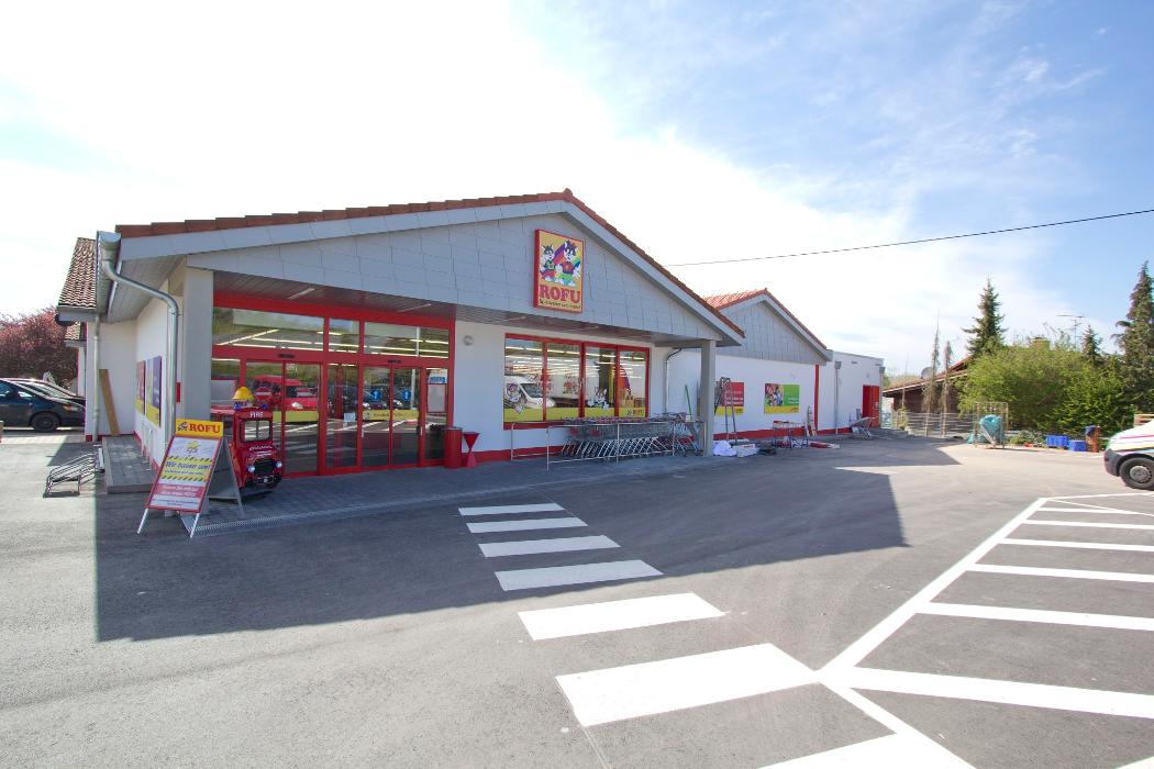 Rofu Kinderland Perl, Bahnhofstraße in Perl