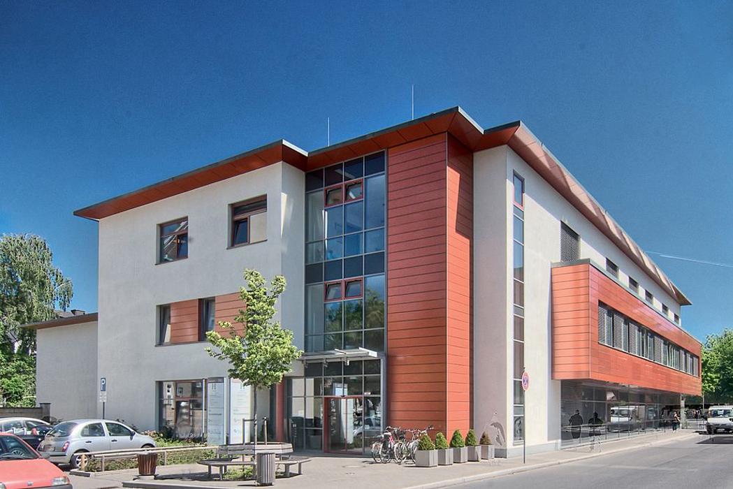 KfH Kuratorium für Dialyse und Nierentransplantation e.V., Lutherplatz in Krefeld