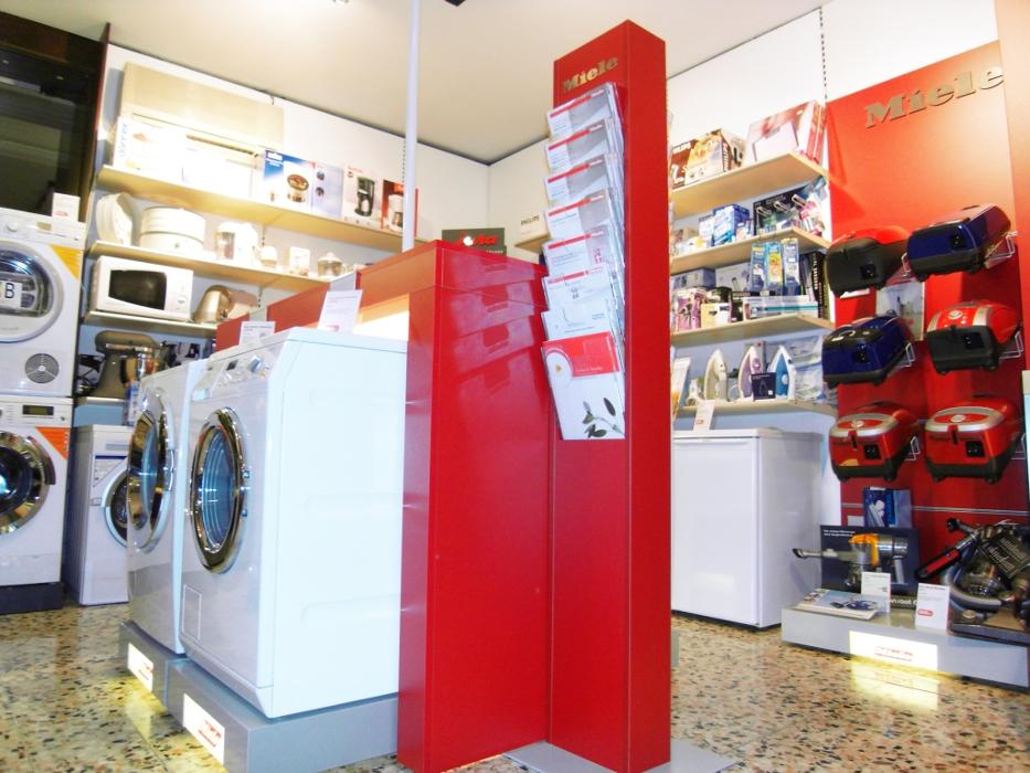 EP Schrattenecker ElectronicPartner, Hauptstraße in Gaspoltshofen