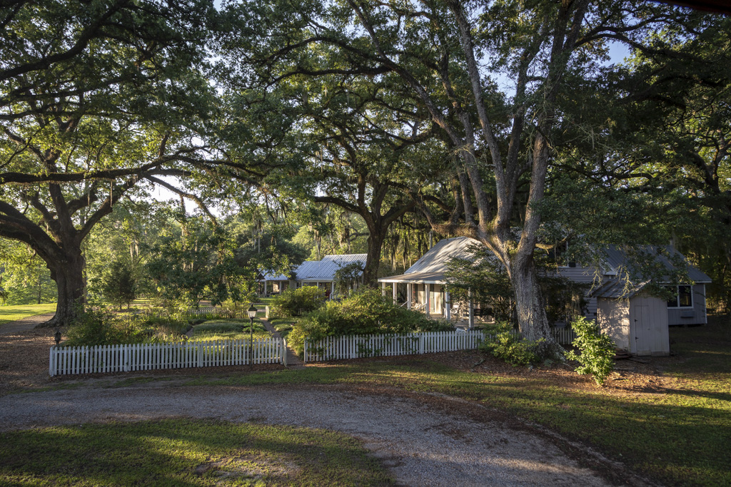Country Charm Bed and Breakfast Image