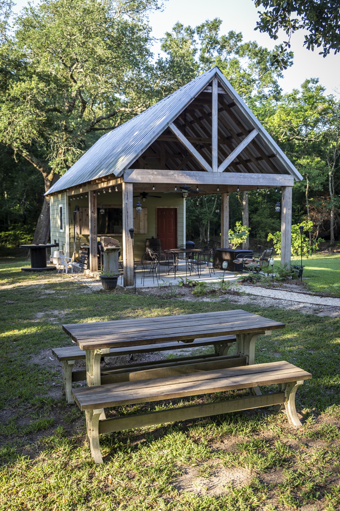 Country Charm Bed and Breakfast Image