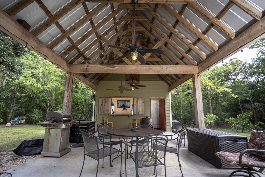 Country Charm Bed and Breakfast Image