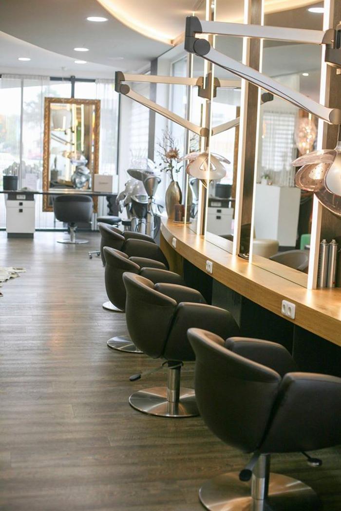 Friseur Hemetsberger, Anton-Bruckner-Straße in Seewalchen am Attersee