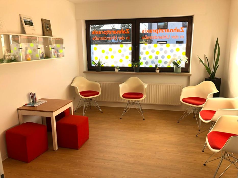 Zahnarztpraxis Peter Martin Tschauder, Uhlandstraße in Troisdorf