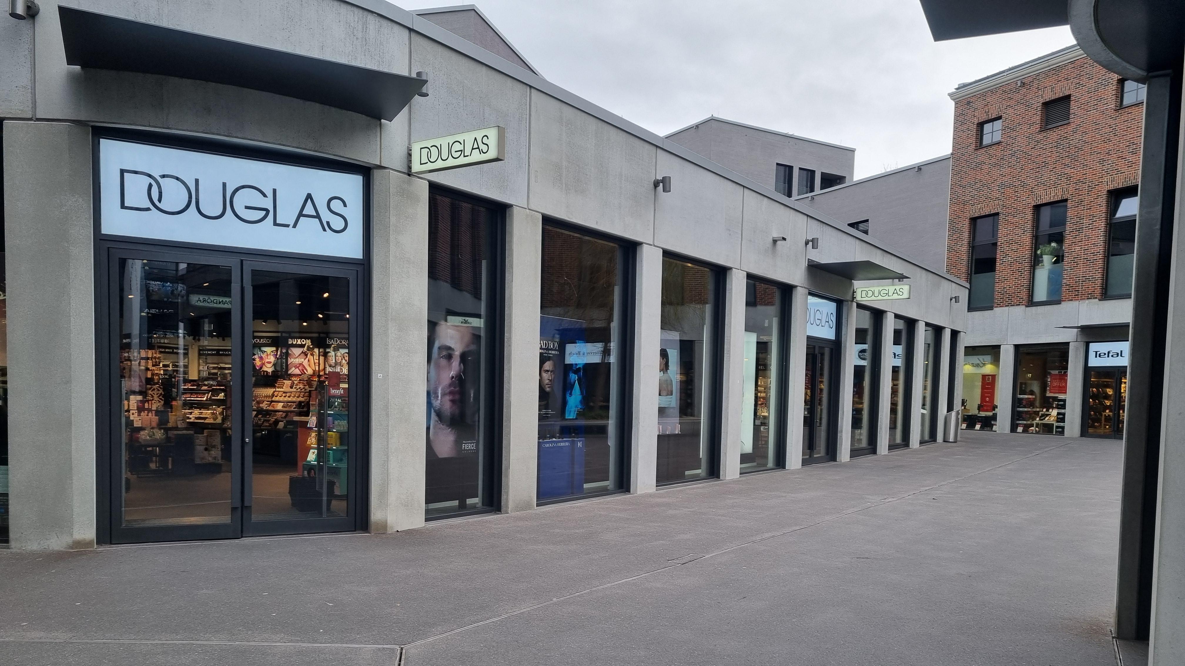 Douglas Metzingen Outlet, Enzian Höfe in Metzingen