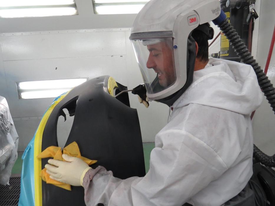 Halter's Body Shop Image