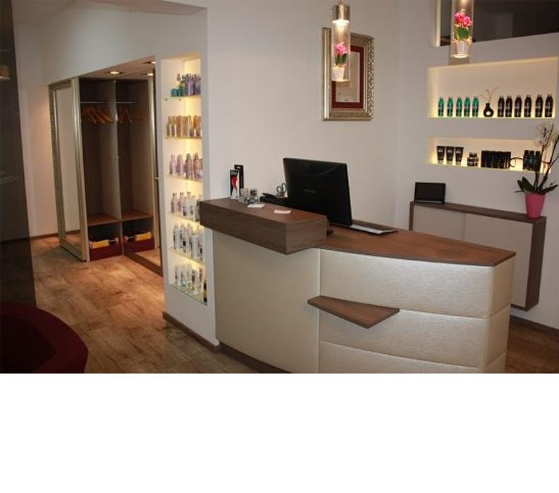 Schnittwerk Jacqueline, Pfarrhofstraße in Enzenkirchen