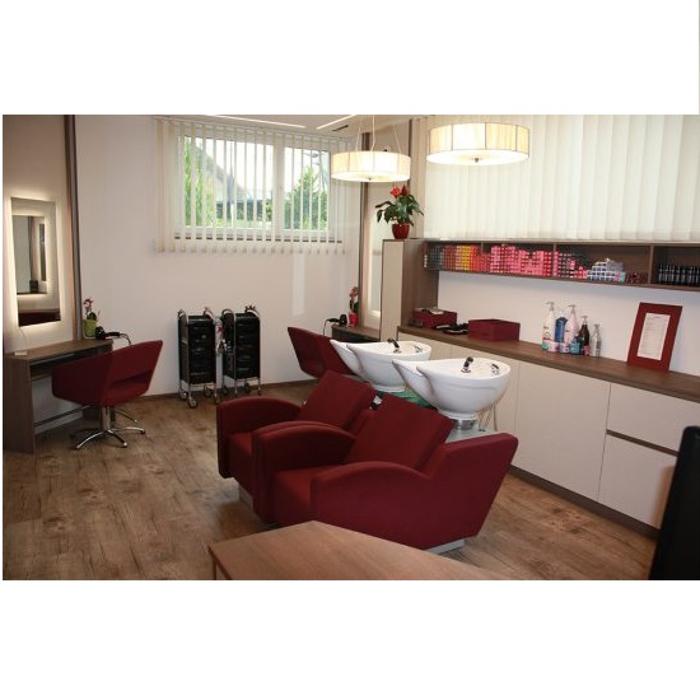 Schnittwerk Jacqueline, Pfarrhofstraße in Enzenkirchen