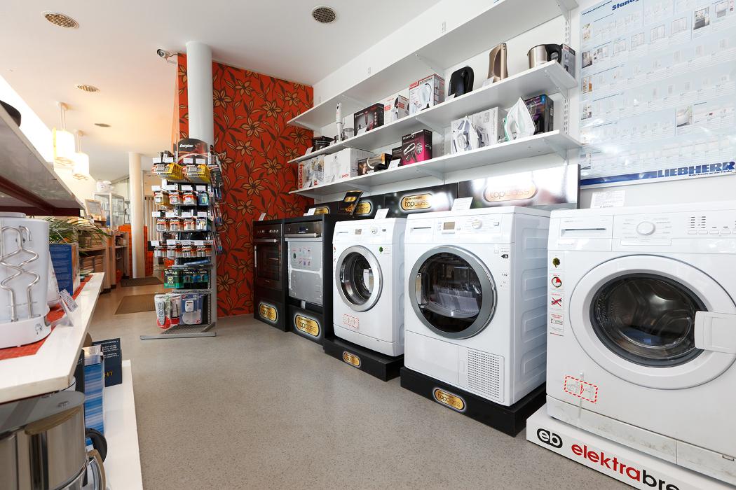 Elektrotechnik Kroissl, Hauptplatz in Lenzing