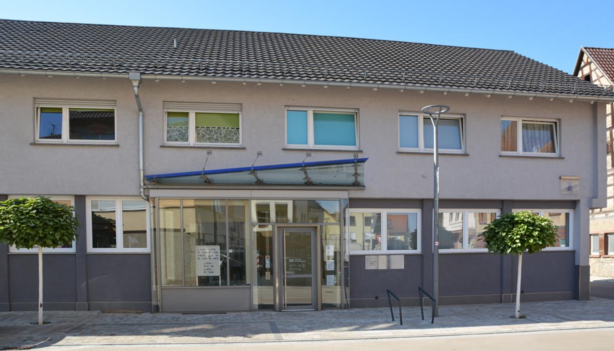 Volksbank Leonberg-Strohgäu eG -Leos Videoservice Flacht-, Leonberger Straße in Weissach